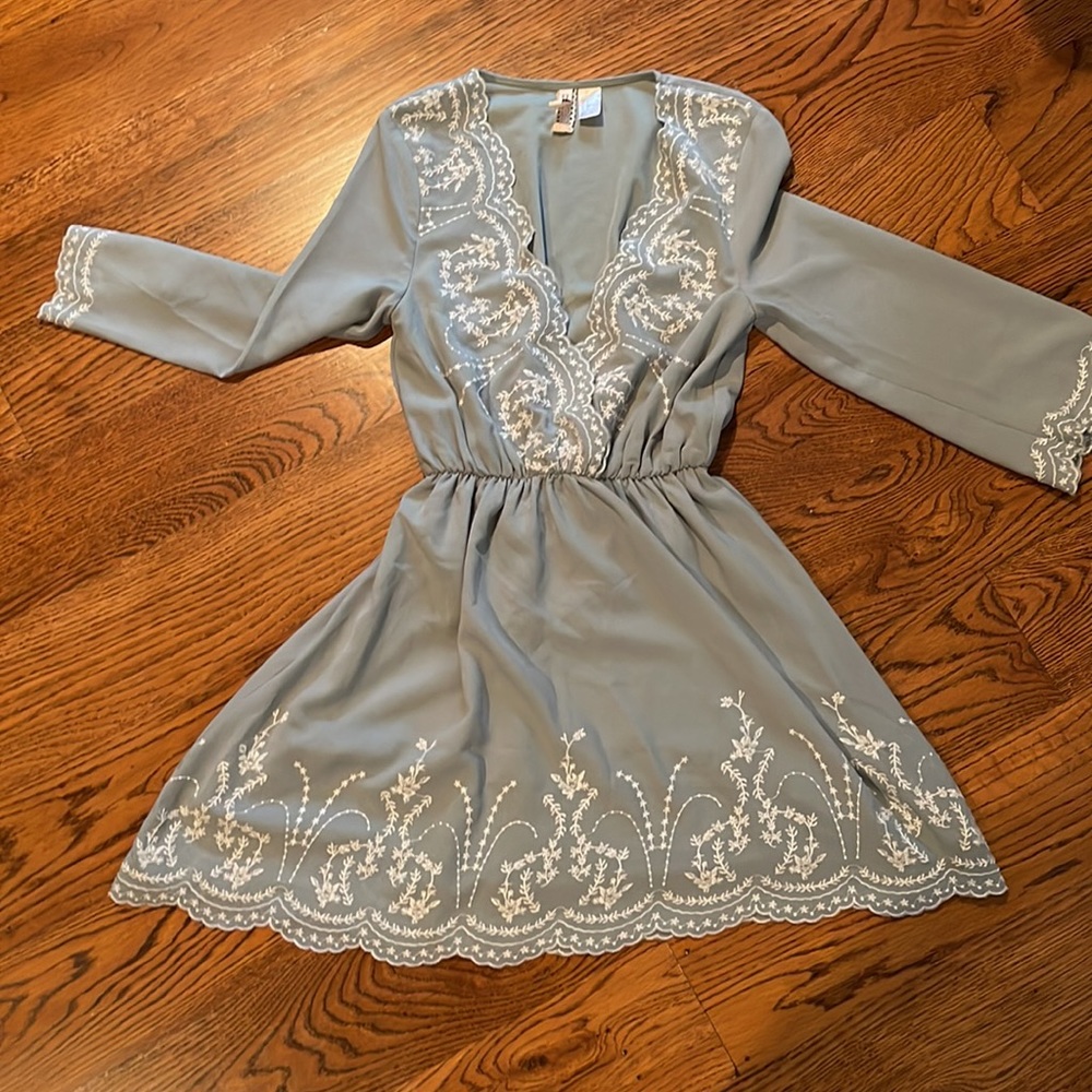 Divided Light Gray Mini Dress with White Embroidery